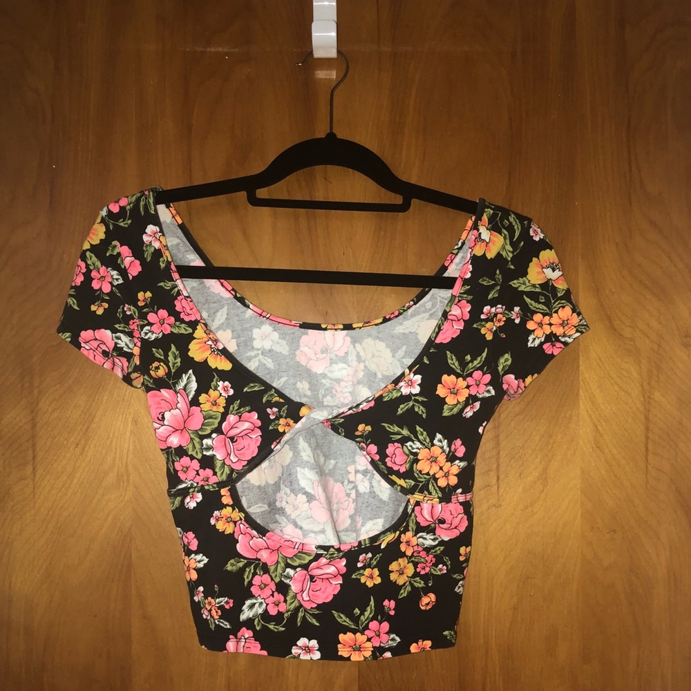 Flower crop. - Picture 2 of 2